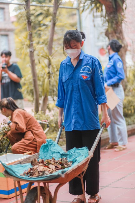 Chùa Hòa Phúc: Sinh viên trường đại học Giao Thông Vận Tải – Hà Nội về chùa sinh hoạt